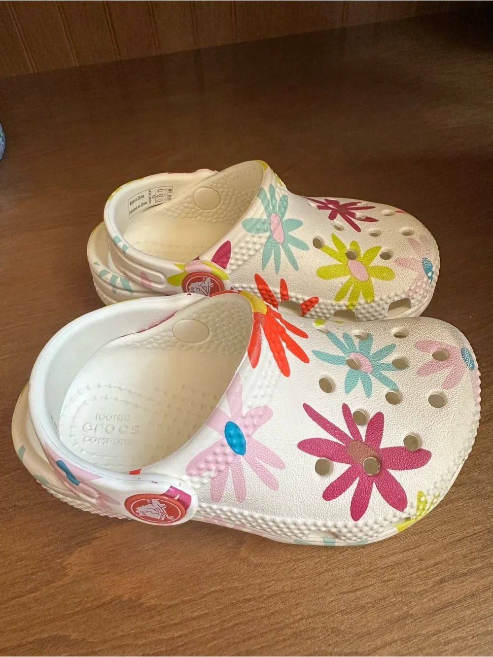 Bundle Girls Size 6 & 7 Crocs Jessica Simpson Sandal Old Navy Flat Carter Boots